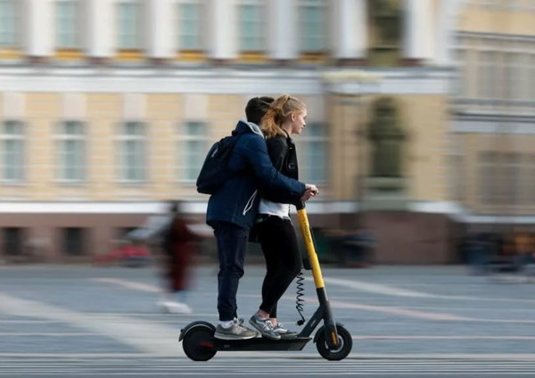 В Госдуму внесен законопроект о введении штрафов за нарушение правил дорожного движения при использовании электросамокатов и велосипедов