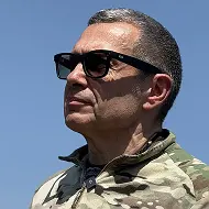 СОЛОВЬЕВ