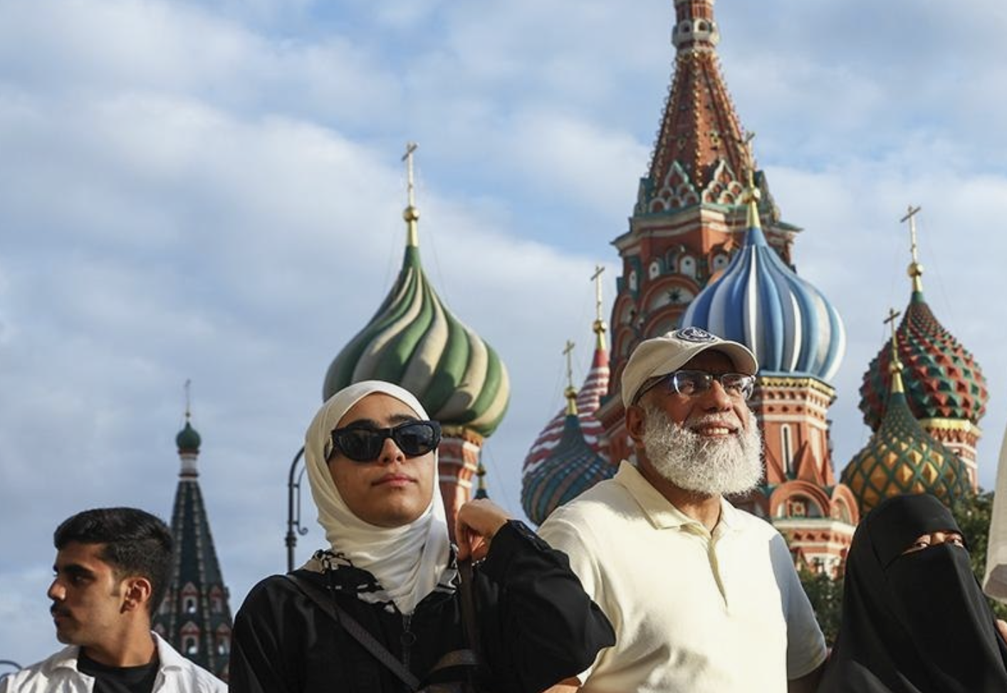 В Москве запустили приложение для слежки за мигрантами — эксперимент продлится до 2029 года