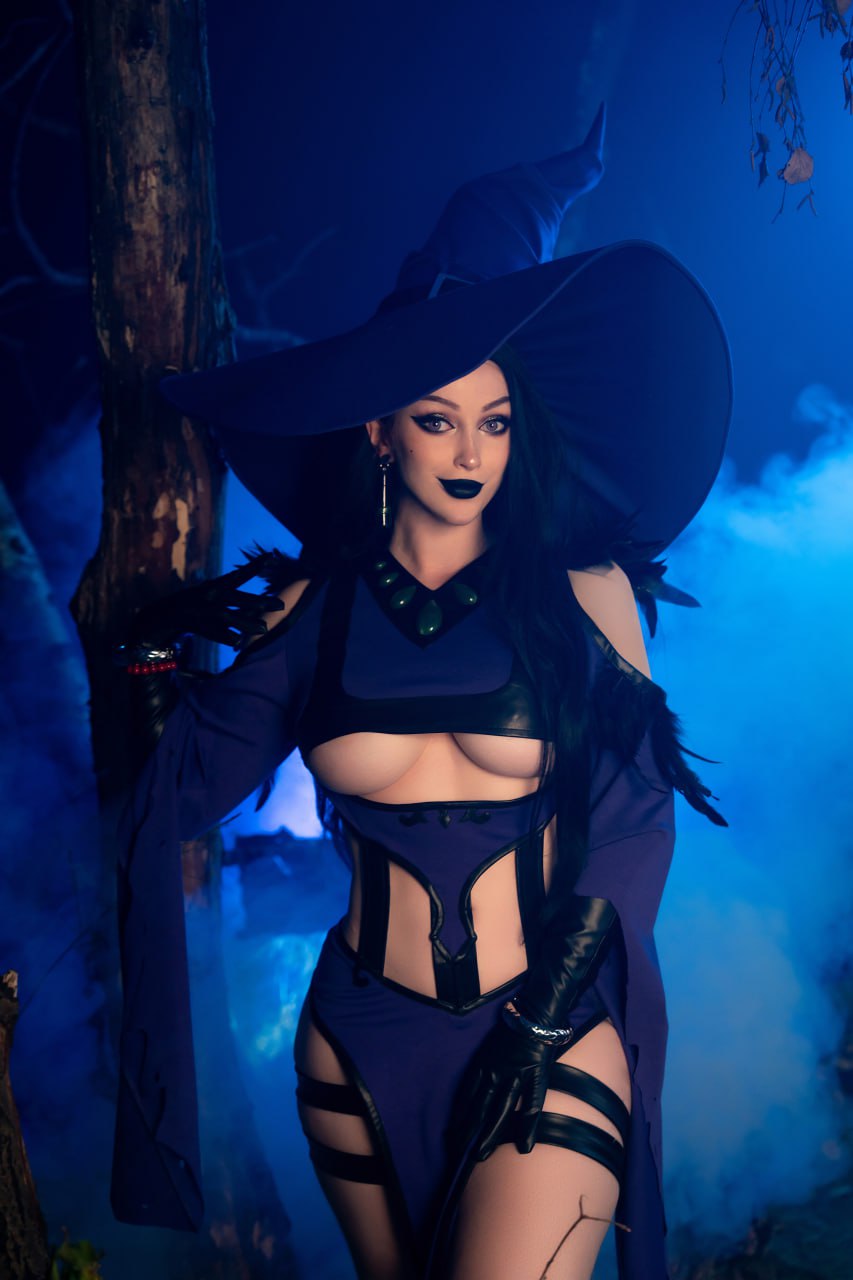 Lady Melamori Cosplay