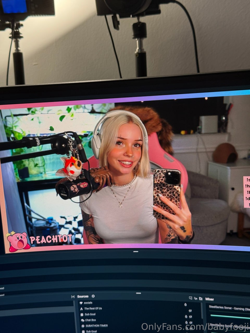 Babyfooji / Peachtot