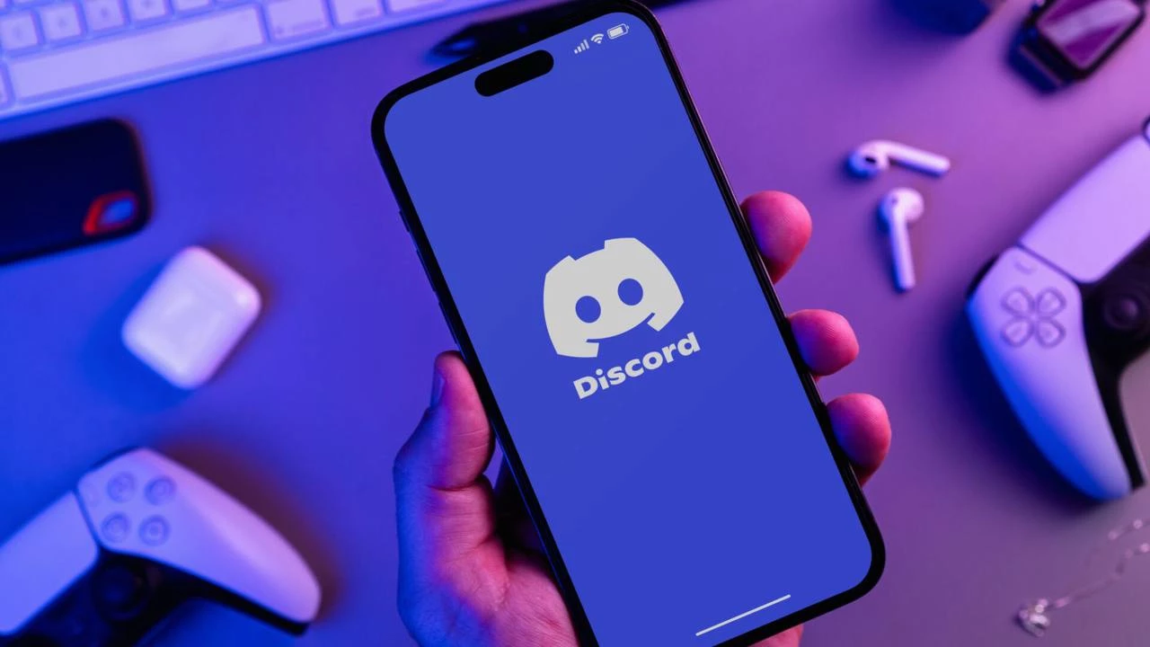 Discord сдался! Паспортная верификация отменена — всем 18+ автоматически после бунта пользователей