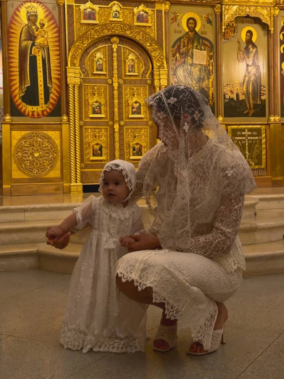 🕊️ Тимати и Валентина Иванова крестили годовалую дочь Эмму