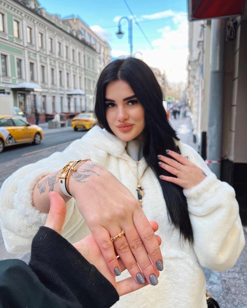 Карина Аракелян и Рус все же собираются пожениться