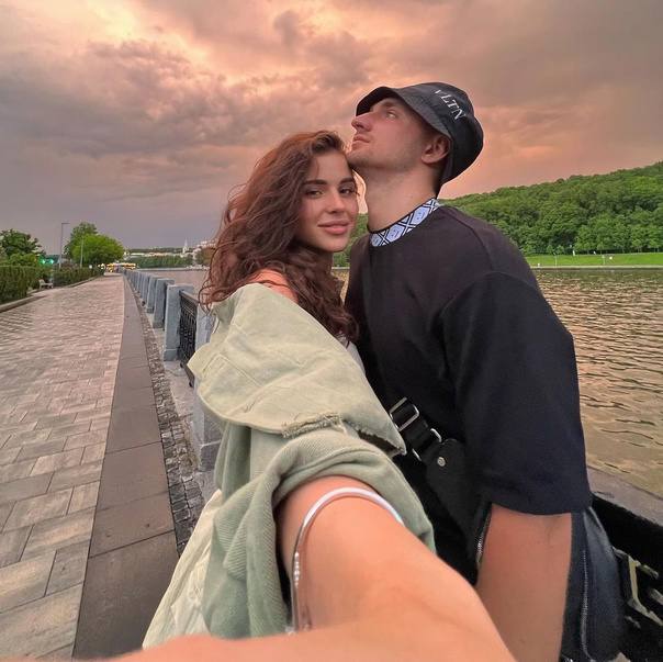 Поклонники Адель готовят на нее иск в суд