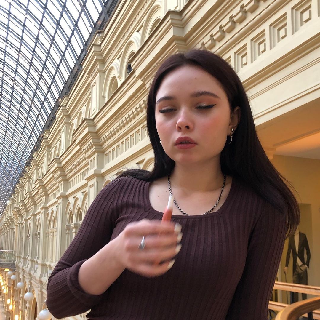 Блогерша Аня Енина рассказала, почему она ушла от своего друга