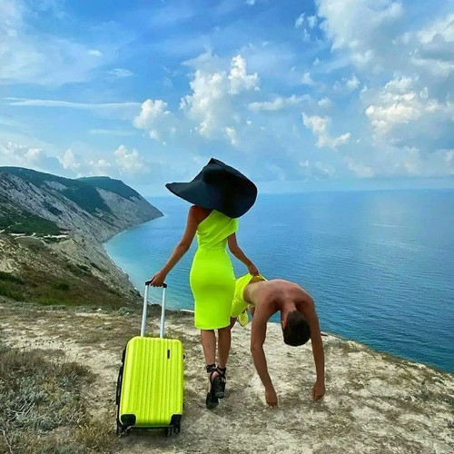 Блогерша Лунаком рассказала, как провела отпуск