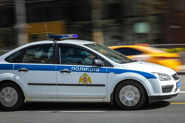 Во Владикавказе полицейский не смог остановить драку глухонемых, они просто не услышали его